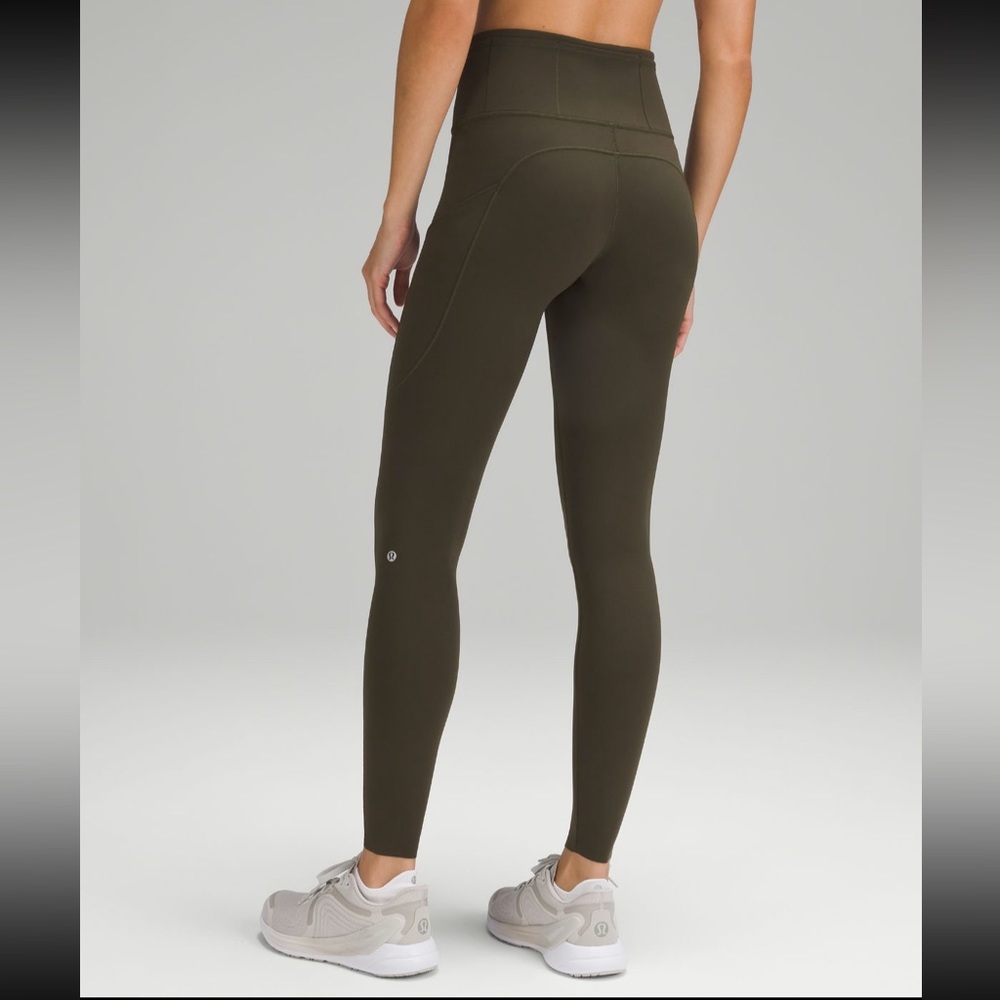 Fast and free high-rise tight perfect condition